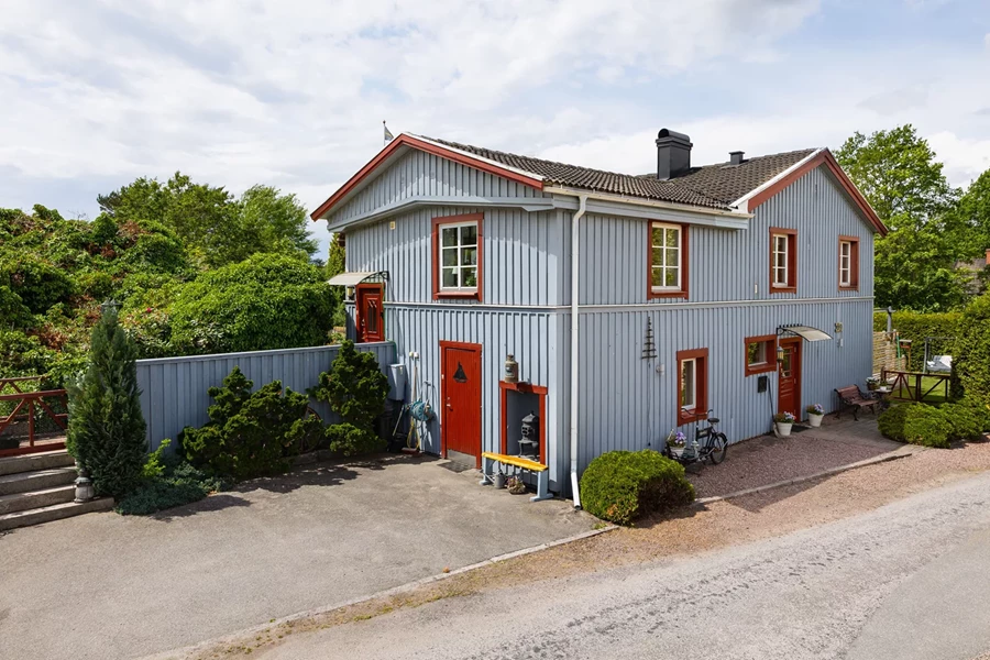 Gamla riksvägen 83